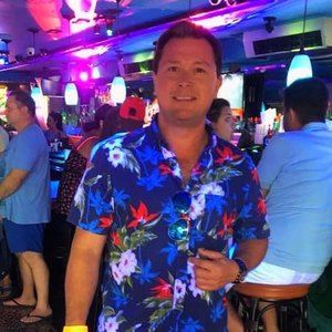 Meet your Posher, Diego